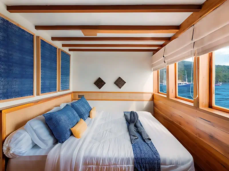 卡特纳泽号 船图 12