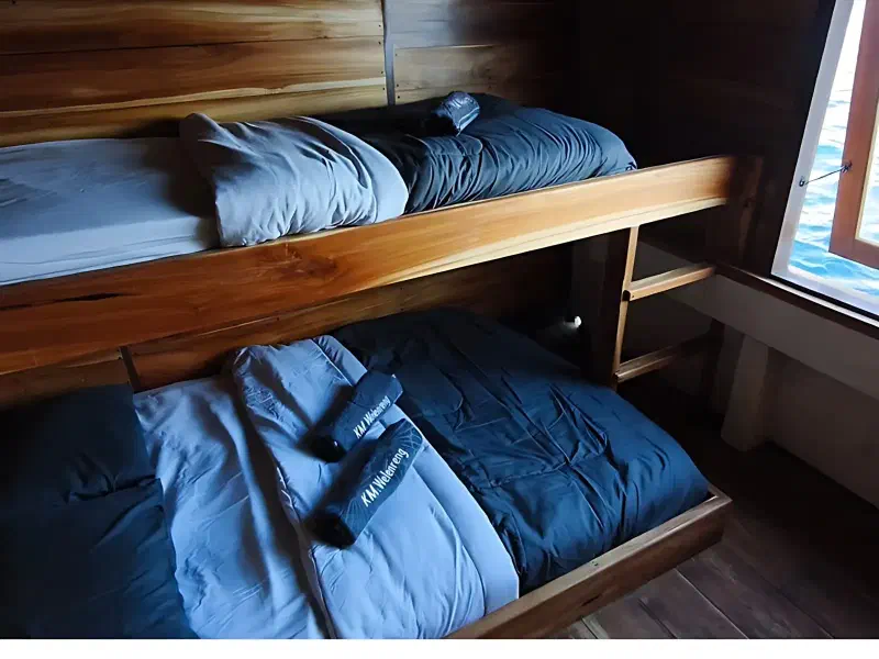 瓦伦伦号 船图 10