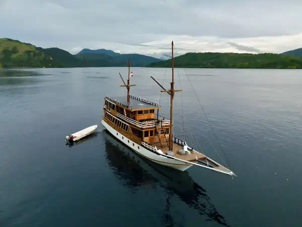 Bajo Sunset Voyage